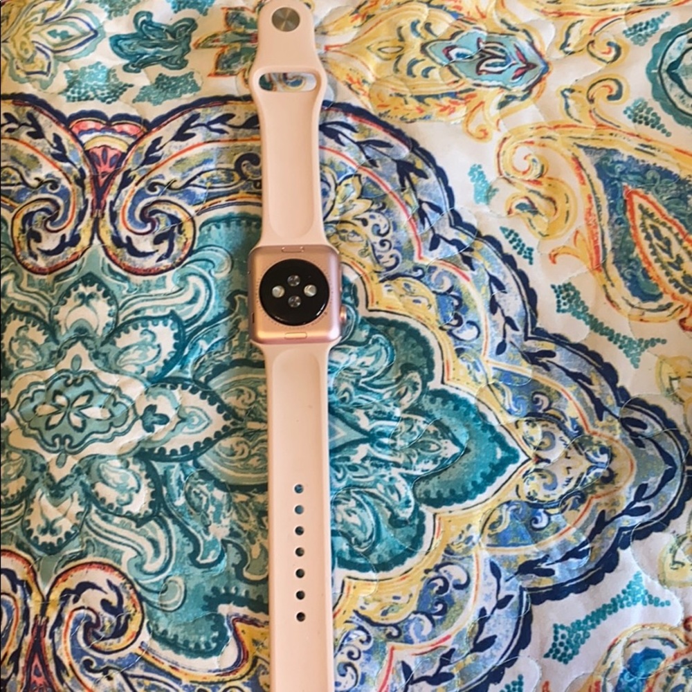 Apple Watch - Picture 2 of 3